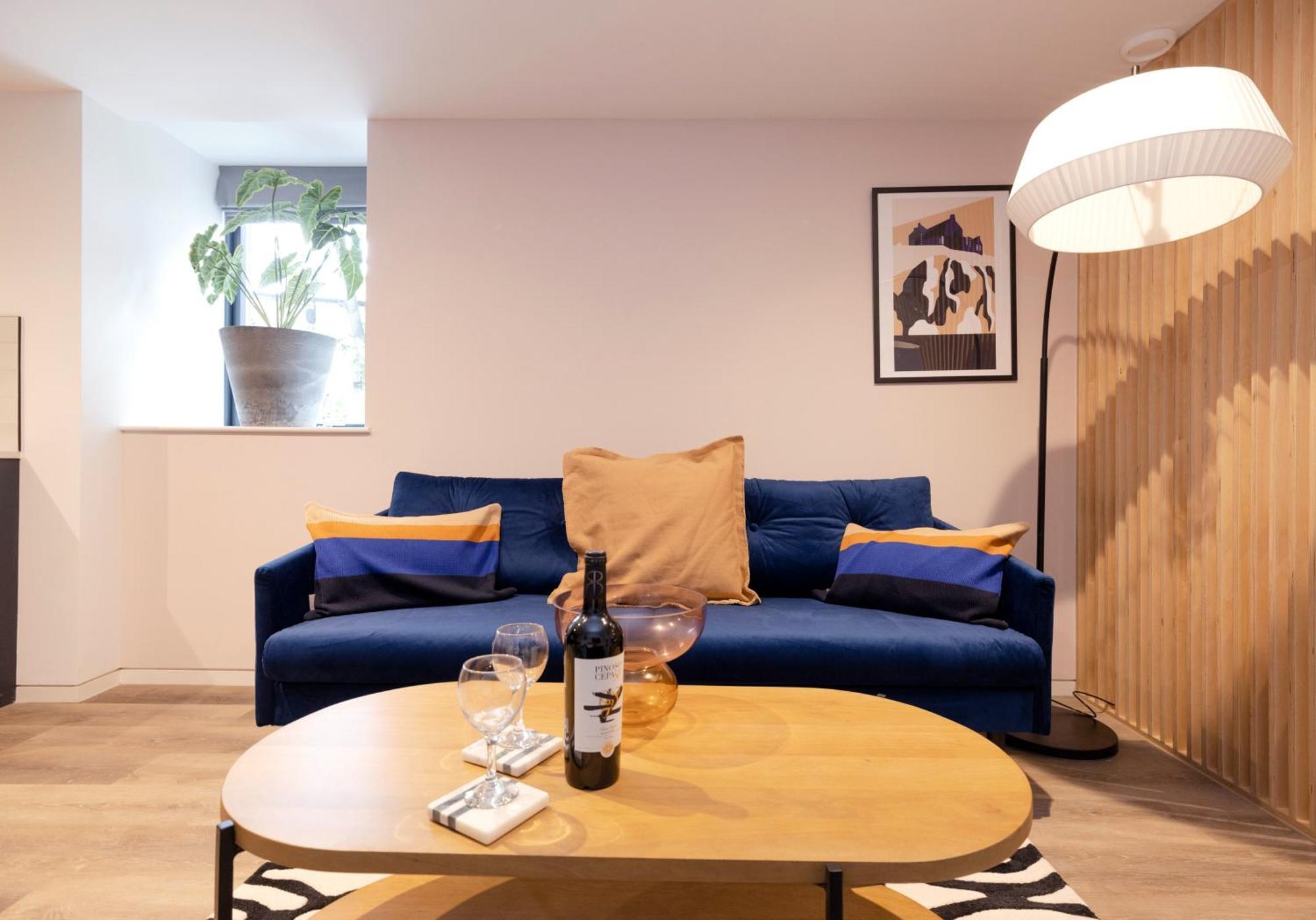 Charming Studios Near Holyrood Park & Calton Hill Edinburg Rum bild
